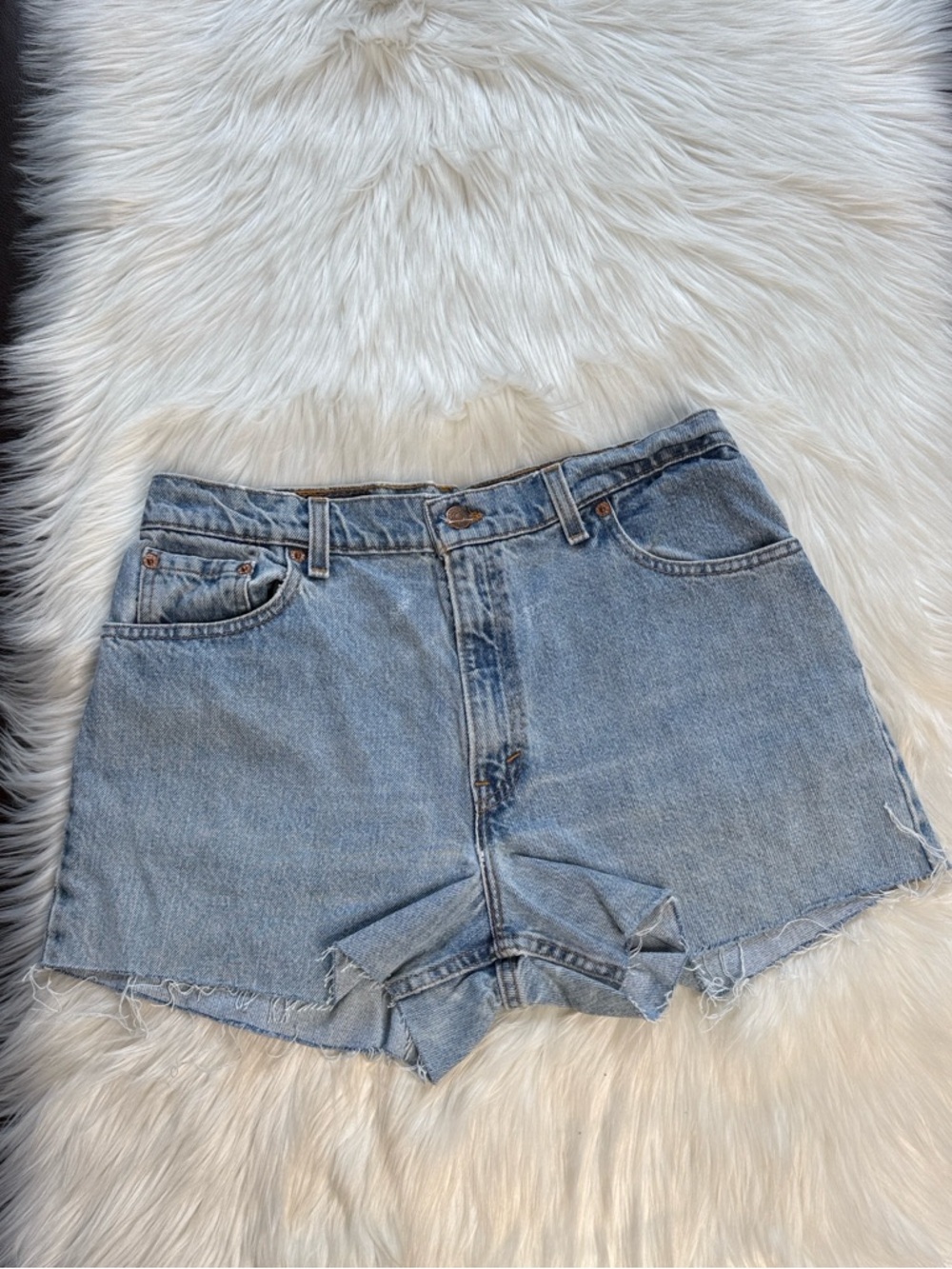 Levi’s 550 Vintage 90’s Relaxed Fit Denim Mom Style Cut Offs